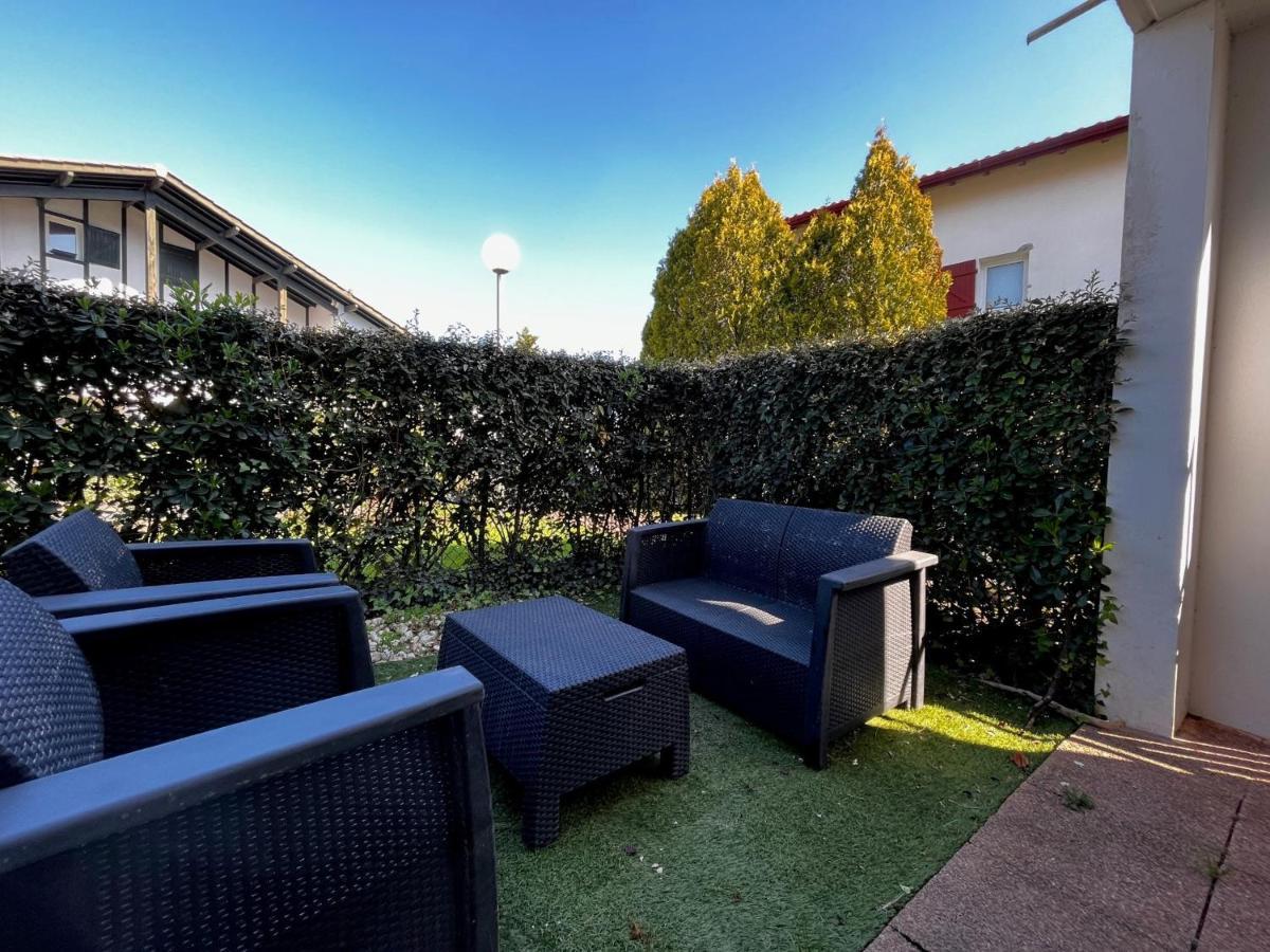 Bel Appartement T3 Avec Jardin, Piscine Et Parking, Proche Plage A Hendaye - Fr-1-239-739 Kültér fotó